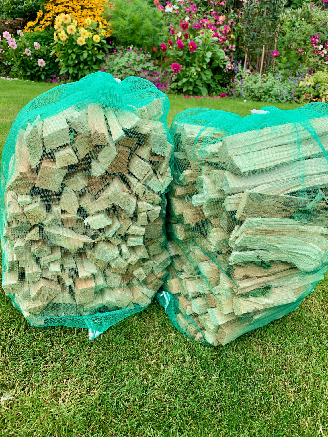 Kiln Dried Log and Kindling Bundle - Image 4