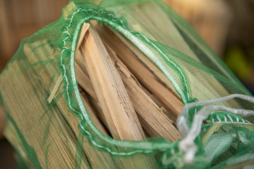 Kiln Dried Kindling Bags - Image 3